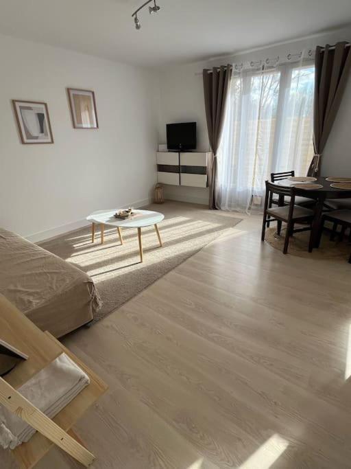 Petite Maison Cosy En Campagne Neuilly  Bagian luar foto